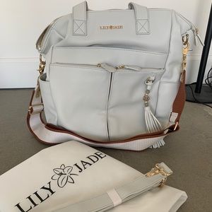 (SOLD) EUC Lily Jade Caroline - Stone